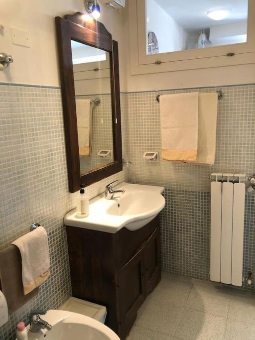 Villa Il Glicine - Monolocale A Due Passi Dal Centro Urbino Esterno foto